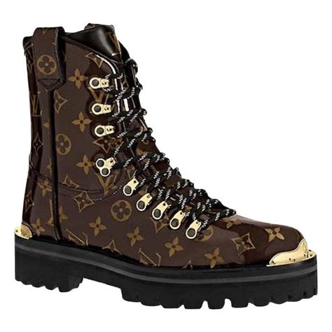 louis vuitton hiking boots prijs|louis vuitton platform boots.